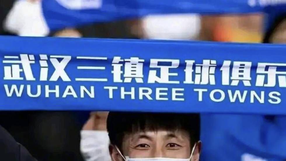 班花在教室伦流澡到高潮视